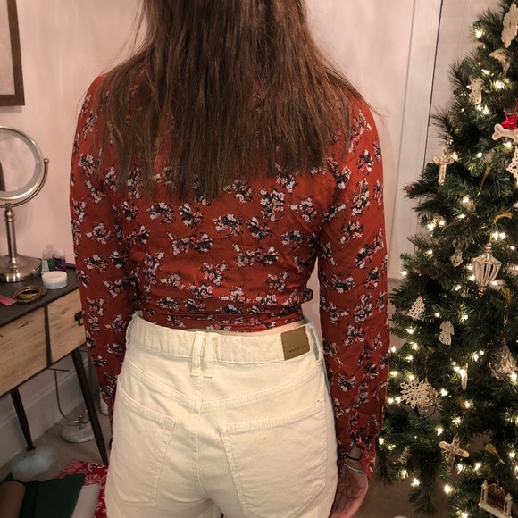 Vestique Wrap Floral Tie Top - Picture 3 of 4